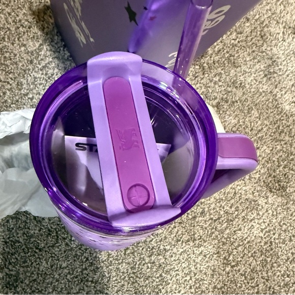 Stanley x Olivia Rodrigo 40 oz Tumbler Cup - Picture 4 of 6